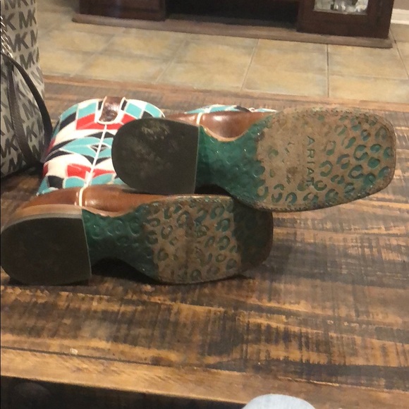 Ariat boots - Picture 4 of 6